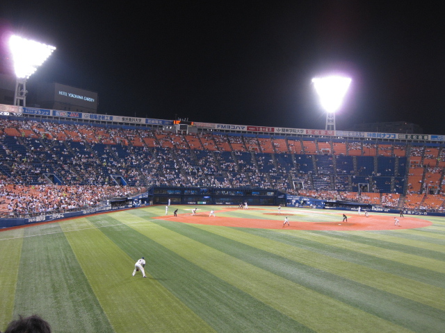 プロ野球セ･リーグ公式戦　横浜ベイスターズ - 東京ヤクルトスワローズ 16回戦_b0042308_2232356.jpg