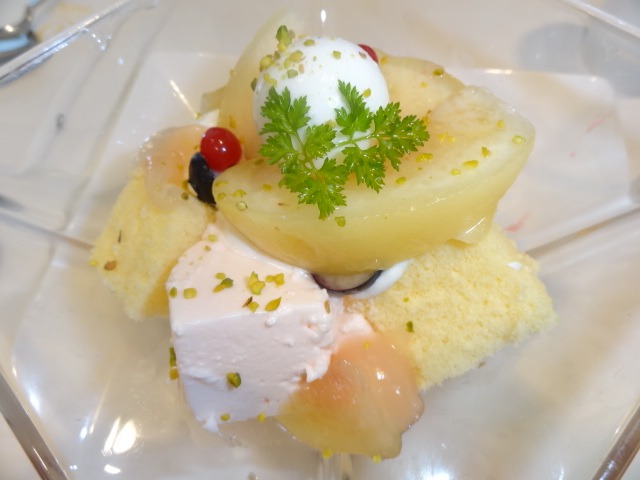 桃、など。。。_d0165645_13542381.jpg