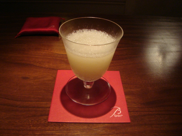 東京・丸の内「B bar」へ行く。_f0232060_2350195.jpg