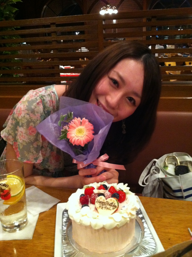 リエちゃんお誕生日おめでとうございます!_a0075684_023862.jpg