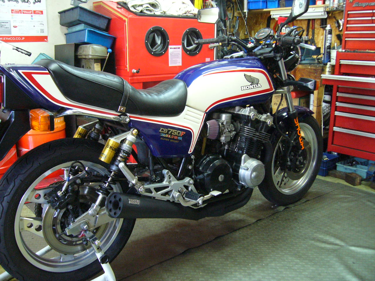 CB750FC_b0133403_21364016.jpg
