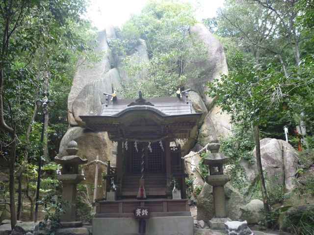パワースポット 越木岩神社_b0054727_20575746.jpg