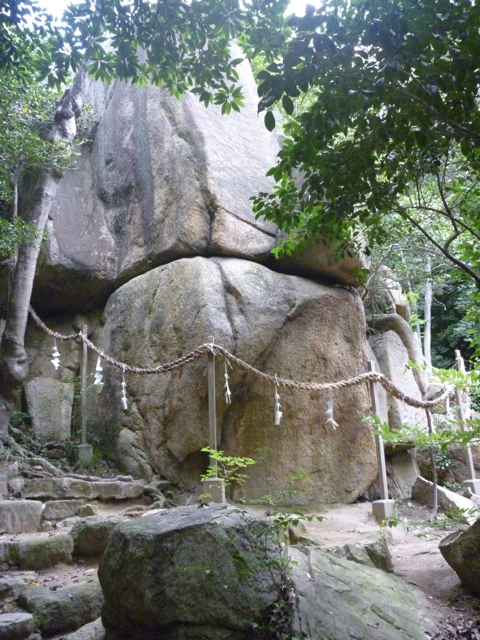 パワースポット 越木岩神社_b0054727_211125.jpg