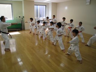 宮の沢教室 白帯さん勢揃い!_c0118332_165918.jpg