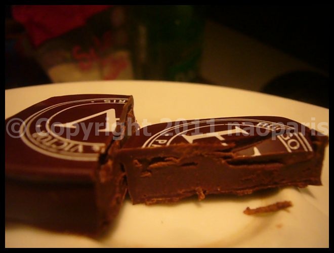 【HUGO&VICTOR】突然、チョコレートが食べたくなって・・・(PARIS)_a0014299_2114086.jpg
