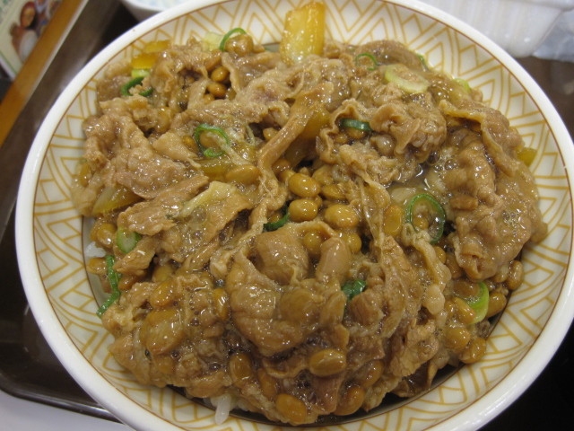 9/11朝食 牛皿・納豆朝食セット¥480@すき家_b0042308_2328543.jpg