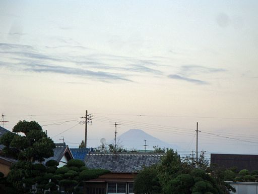 静岡だより　23- 9 : 05 [ 久し振り の 富士山 ]  (小宮山)_b0012636_23203373.jpg