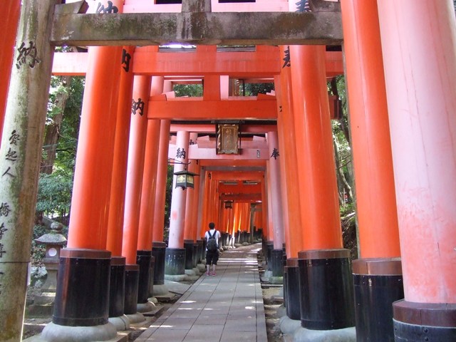 Fushimi Inari Shirne in Kyoto_e0046748_1241833.jpg