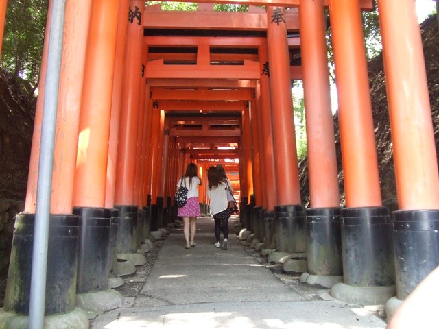 Fushimi Inari Shirne in Kyoto_e0046748_1251158.jpg