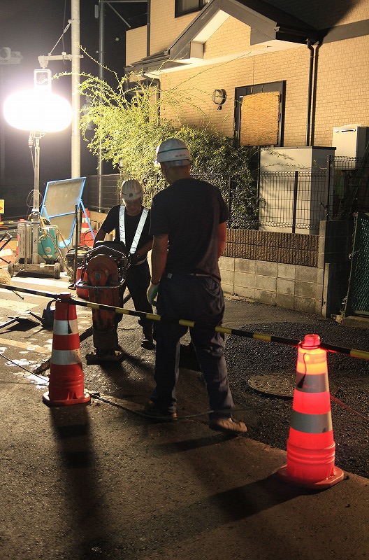 夜間道路工事風景 そば屋のオヤジがやってみる Part2 夜間道路工事風景 そば屋のオヤジがやってみる Part2