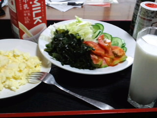 最近はこんなもの食ってます。_d0027486_20192795.jpg