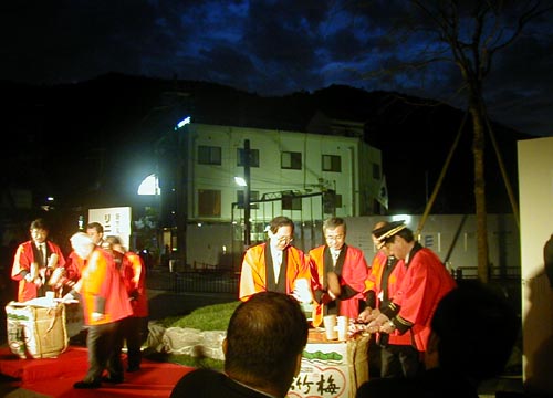 ●嵐山駅前の変化、その142(広場でのセレモニー、その4)_d0053294_23455513.jpg
