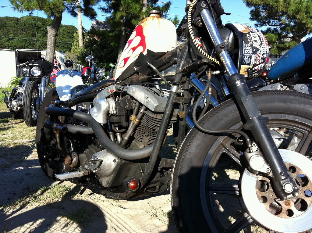かっこええバイク達(Hi Blue RUN)_a0165898_23235011.jpg