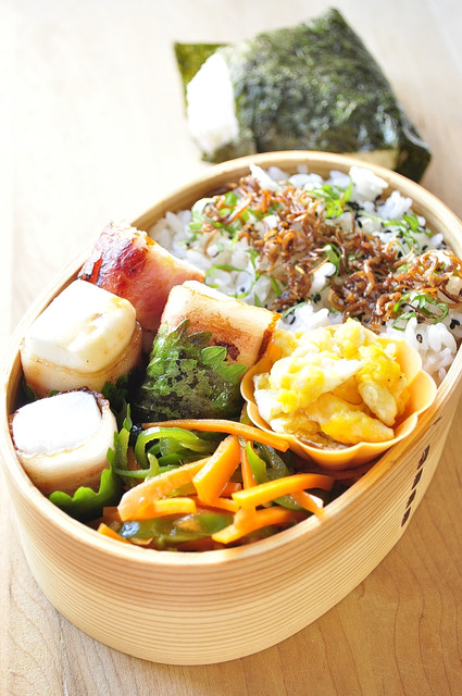 はんぺんのベーコン大葉巻き弁当_b0171098_822783.jpg