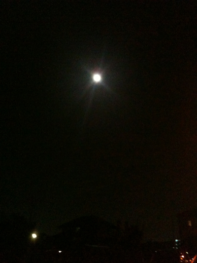 満月の夜_e0239908_22582496.jpg