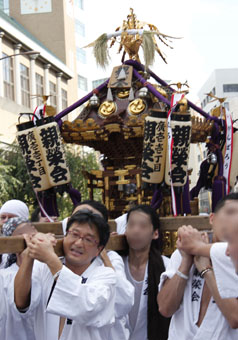 氷川神社のお祭り_f0165332_22434436.jpg
