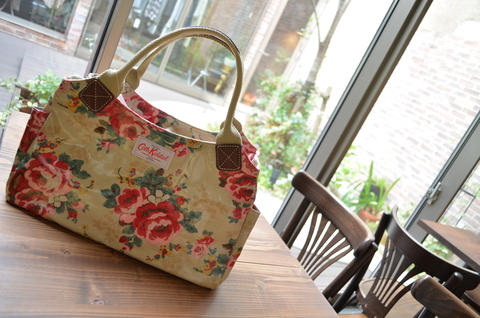 Cath Kidston ”大小ふたつのお薦めトート”(APPEAL＋１０月号掲載）_d0153941_12443042.jpg