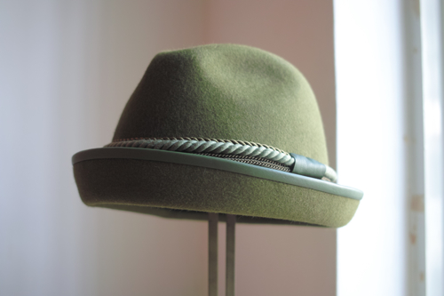 CHAPEAUX 2011A/W gris homme_b0129548_21352940.jpg