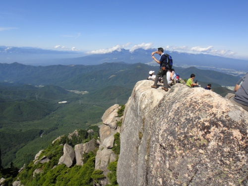 岩峰の瑞牆山（山梨県北杜市）_d0182075_3504746.jpg