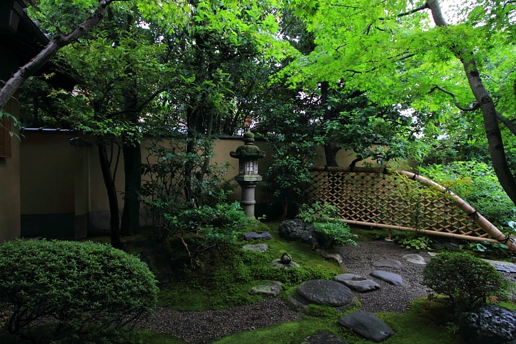 茶寮 宝泉_e0051888_2216466.jpg