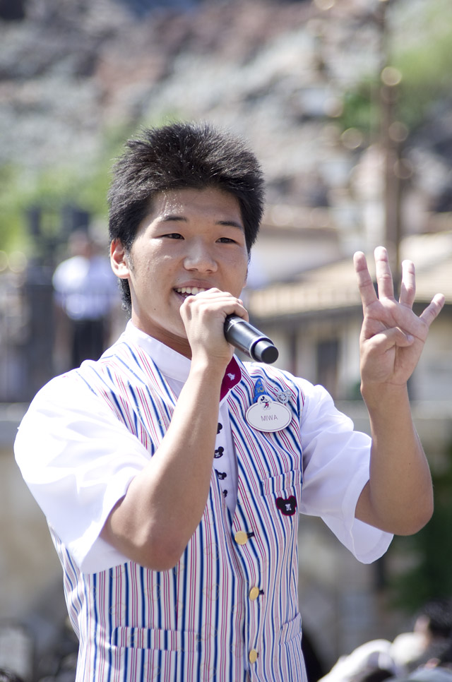 Be Magical ダンサーさん ザンビ前 ぶ ら りtdr下車の旅 Be Magical ダンサーさん ザンビ前 ぶ ら りtdr下車の旅