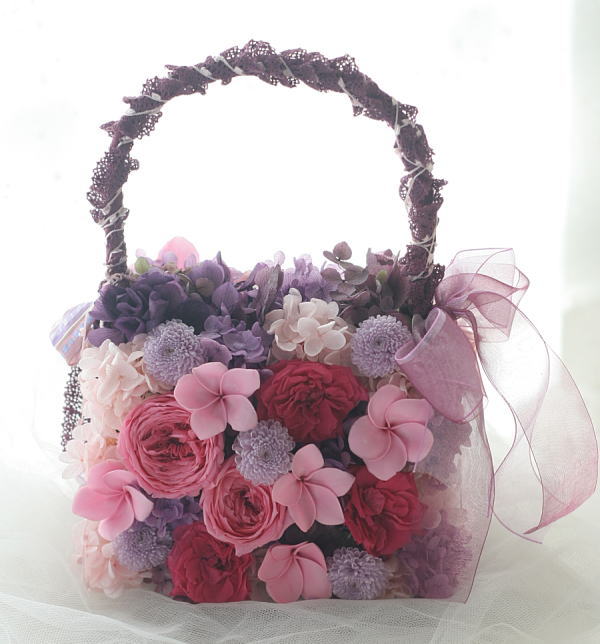 プリザーブドのバッグブーケ　葡萄色のドレスに_a0042928_16514697.jpg