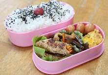 カンパーニュとお弁当*_d0147665_1214459.jpg