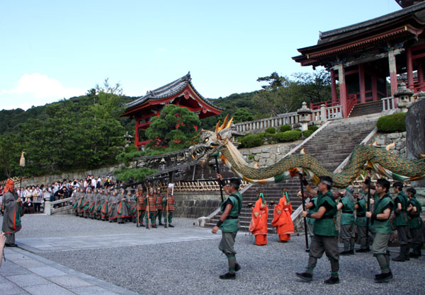 清水寺 青龍会_e0048413_1757431.jpg