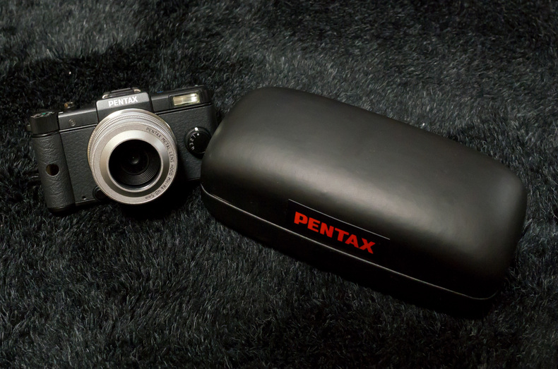 Pentax Q レンズケース : Ayrton Cafe