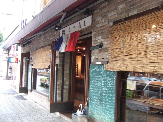 I Went to A Casual French Retaurant in Karahori, Osaka_e0046748_015255.jpg