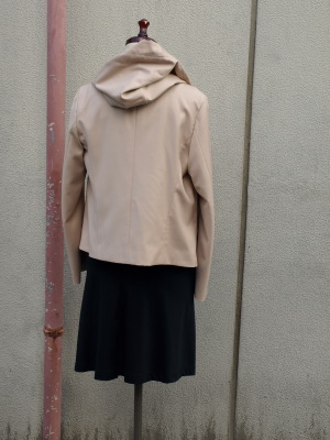 saisir by Akiko Iwata 2011A/W フードジャケット_e0126063_15555584.jpg