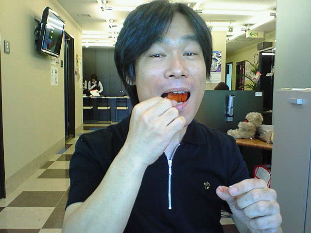 f0043780_12866.jpg