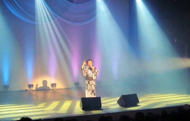 街角ふれあいライブ・100回記念・その1_b0083801_22401974.jpg