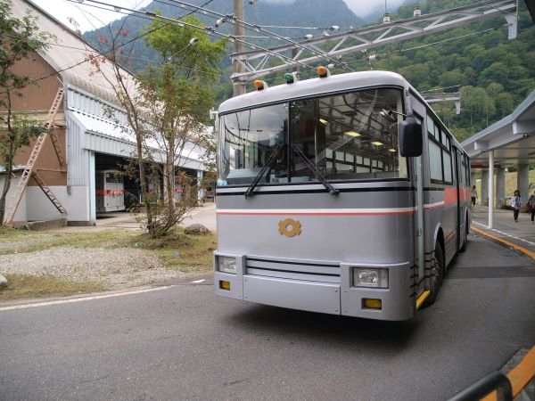 トロリーバス_c0164709_722535.jpg