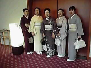 お茶とお花と地唄舞と_f0140343_1532079.jpg