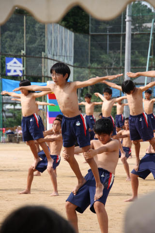 中学男子裸 