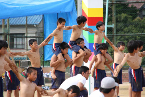 中学 組体操 裸 ニコニコ