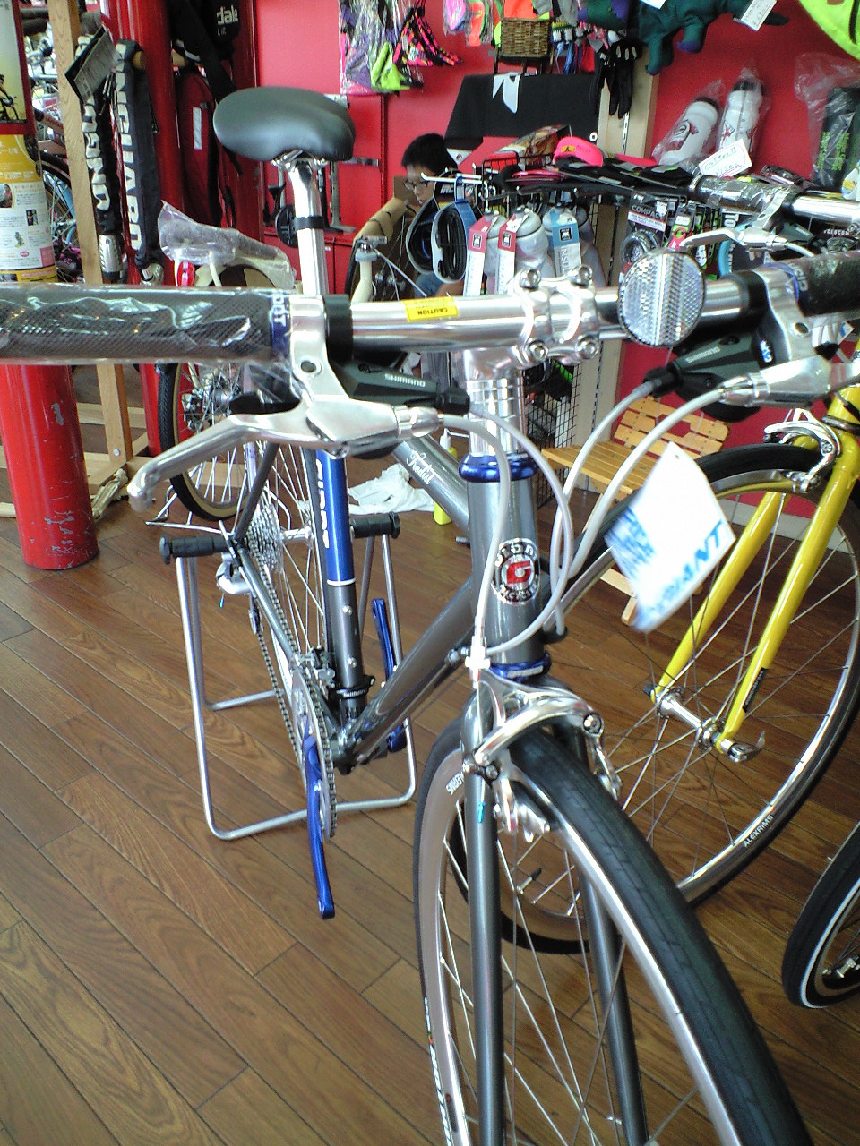 2012 GIANT TRADIST S : 自転車生活の一日
