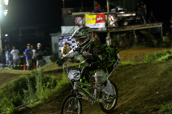 2011 JOSF Japan Open Night Race #01 BMXエリート決勝_b0136231_1434944.jpg