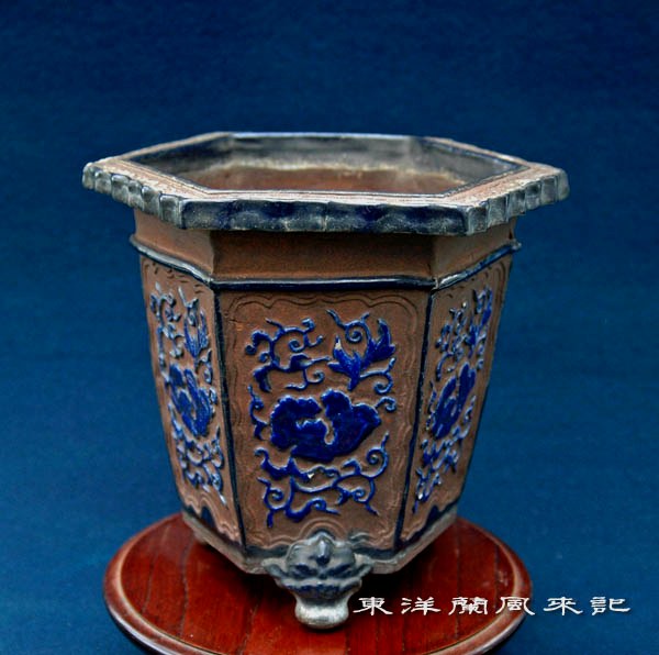 東洋蘭「頂山六角鉢」 No．1045 : 東洋蘭風来記奥部屋