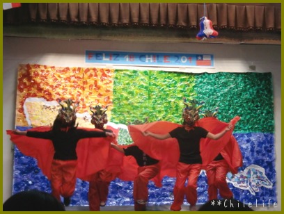 サンティアゴ日本人学校 ディエシオチョ 独立記念日 祭り 南米チリlife ケ セラ セラ