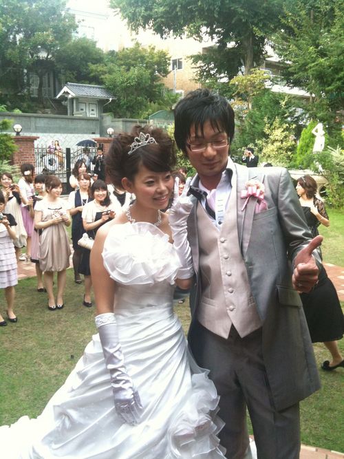 甥の結婚披露パーティーにて・・・_e0184696_0121330.jpg