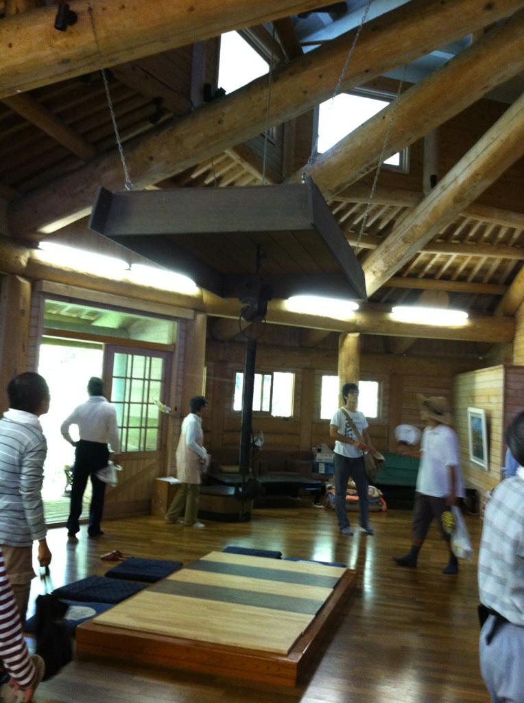 信仰里高賀の「瞑想の館」_a0026530_157128.jpg