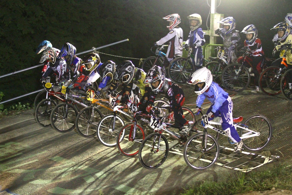 2011 JOSF Japan Open Night Race #10 ミルキー8決勝_b0136231_694011.jpg