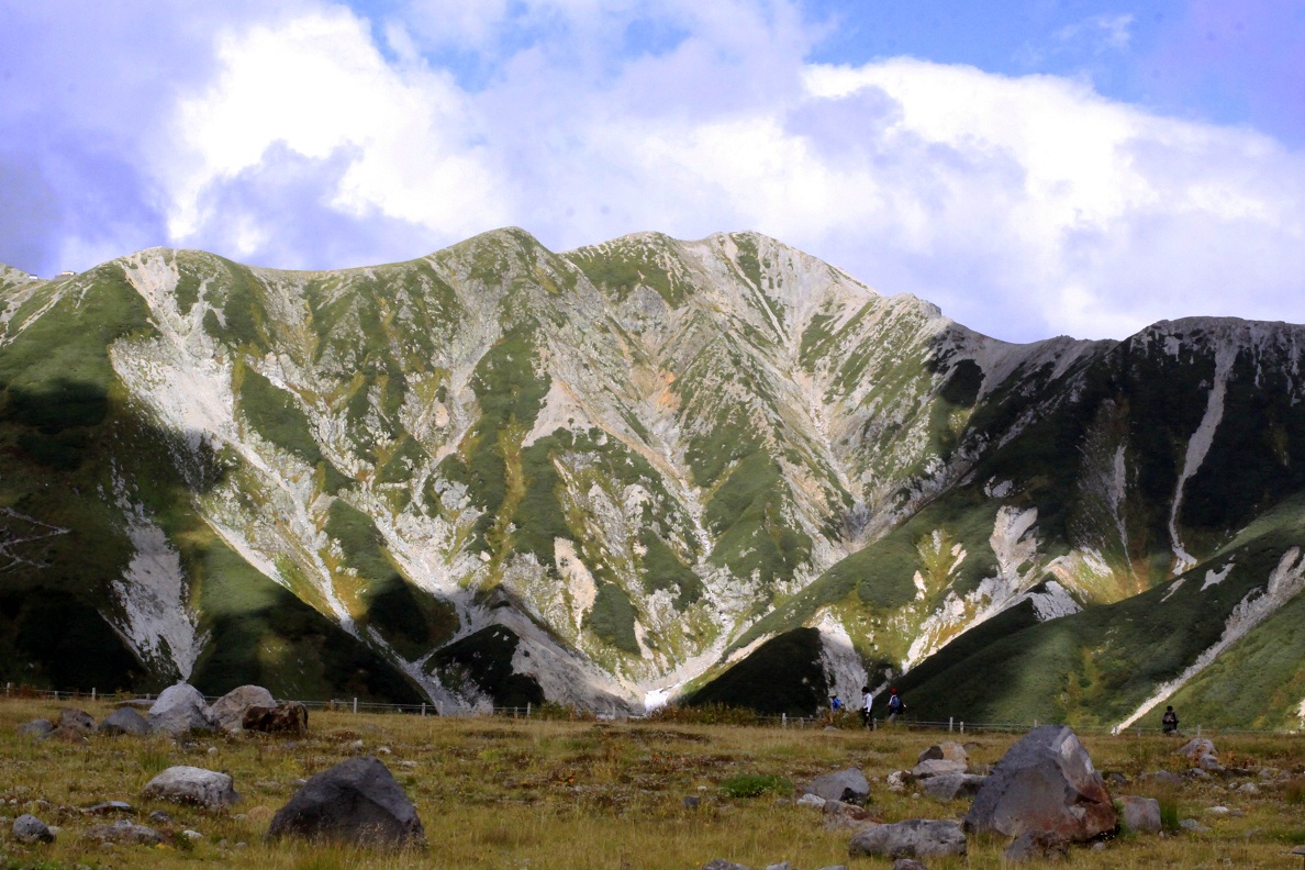 ワレモコウ　　　　　　　　　　　　～室堂から立山連峰を望む～_a0107574_22582861.jpg