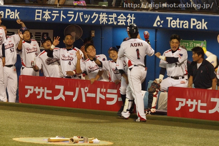 9/19神宮観戦フォト　赤川好投、青木・相川ソロHRで横浜に競り勝つ_e0222575_239687.jpg