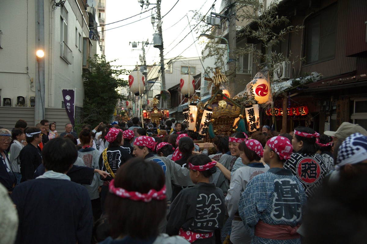 祭りの風景　－　根津神社（下）_c0156404_1034128.jpg