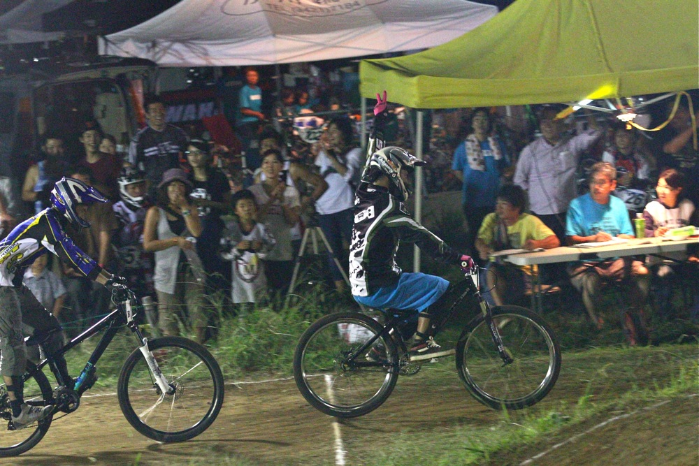 2011 JOSF Japan Open Night Race #18 MTB30オーバー決勝_b0136231_18461362.jpg