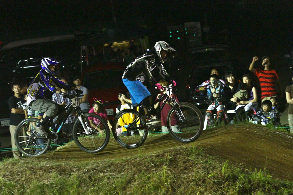 2011 JOSF Japan Open Night Race #18 MTB30オーバー決勝_b0136231_18463755.jpg