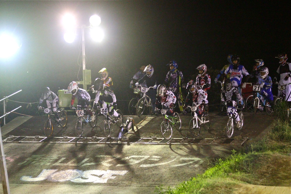 2011 JOSF Japan Open Night Race #19 ジュニア準決勝_b0136231_213314.jpg